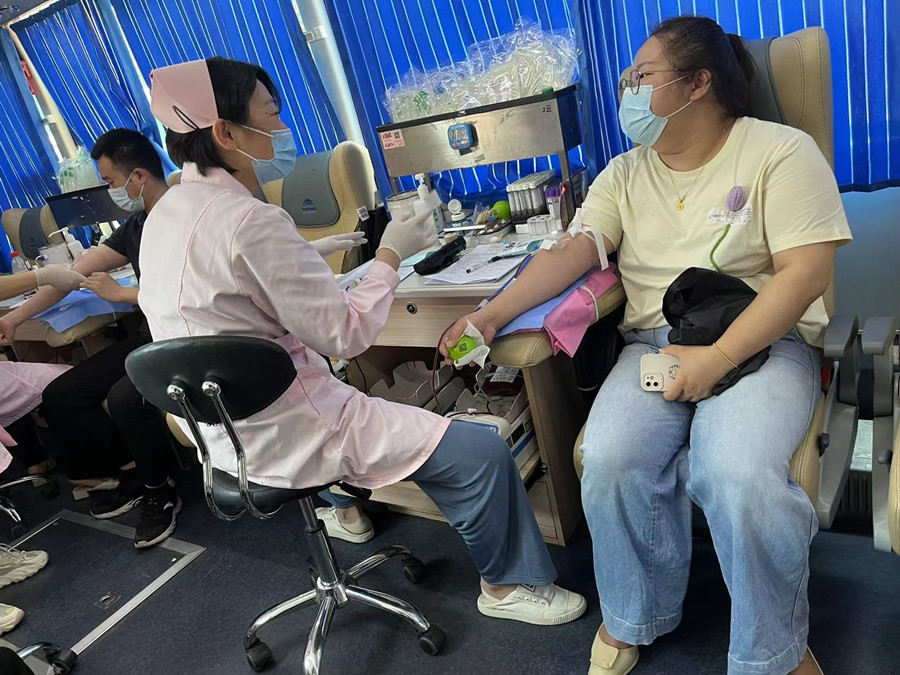 以我热血绘太阳   让你生命满阳光
